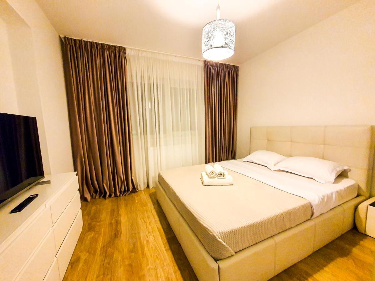 Luxurious Retreat 1Br Apartment With Netflix, Private Parking And Self Check In Popesti-Leordeni Dış mekan fotoğraf